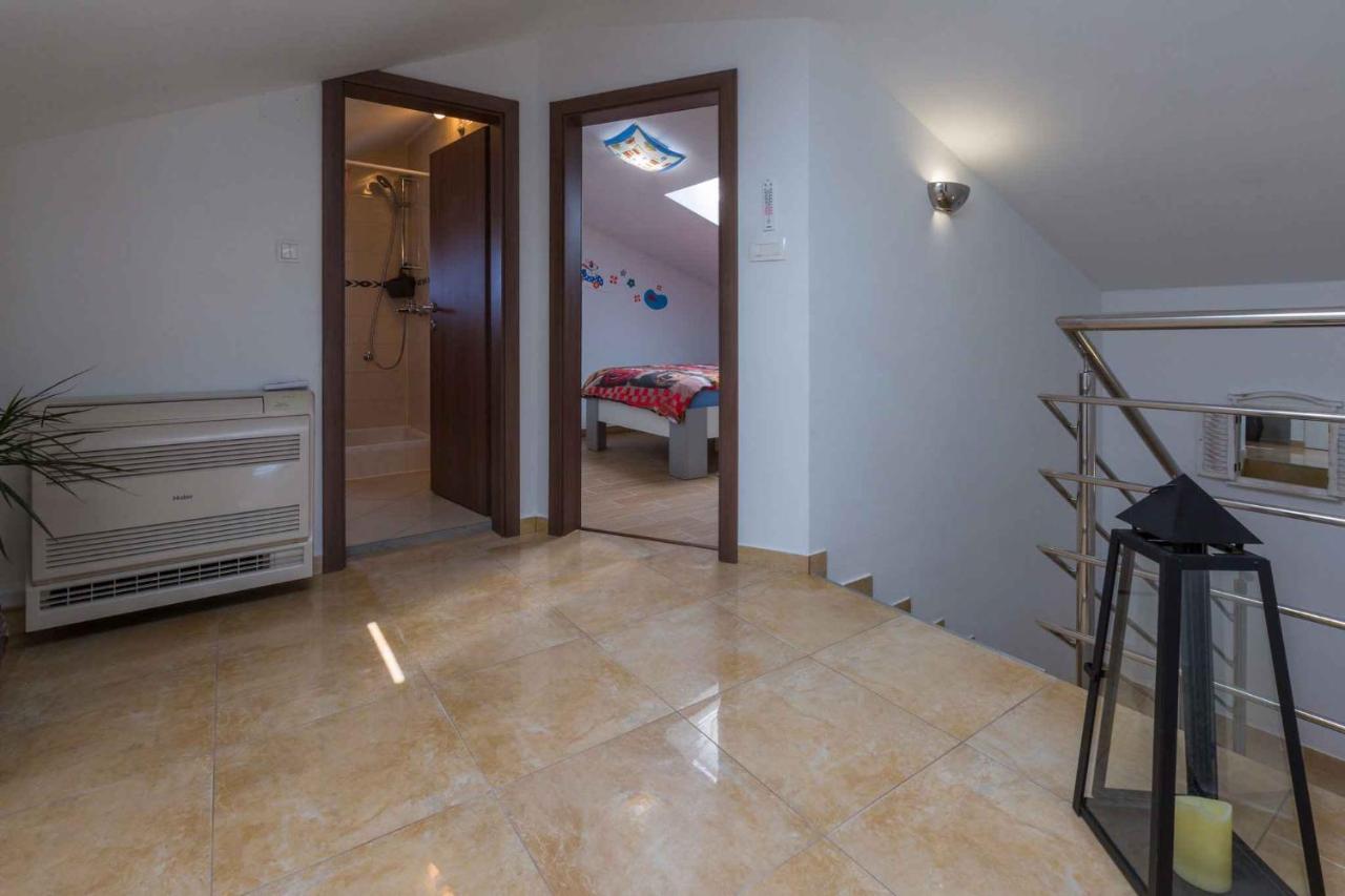 Holiday Home In Grizane 39285 מראה חיצוני תמונה