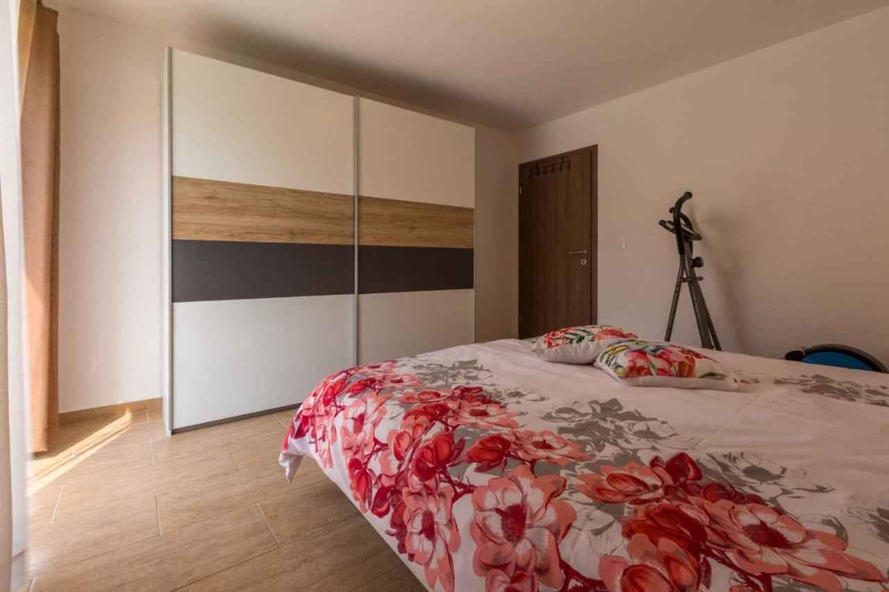 Holiday Home In Grizane 39285 מראה חיצוני תמונה