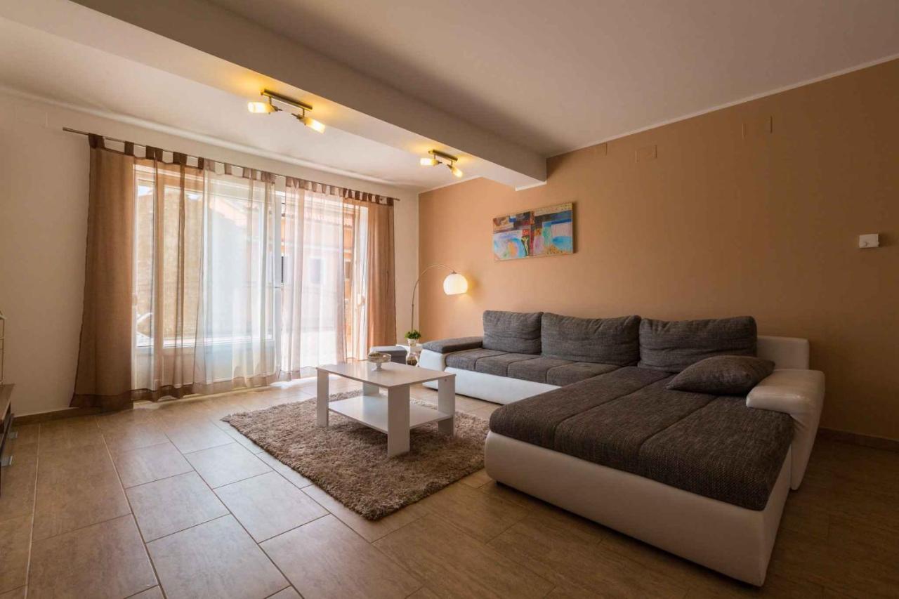 Holiday Home In Grizane 39285 מראה חיצוני תמונה
