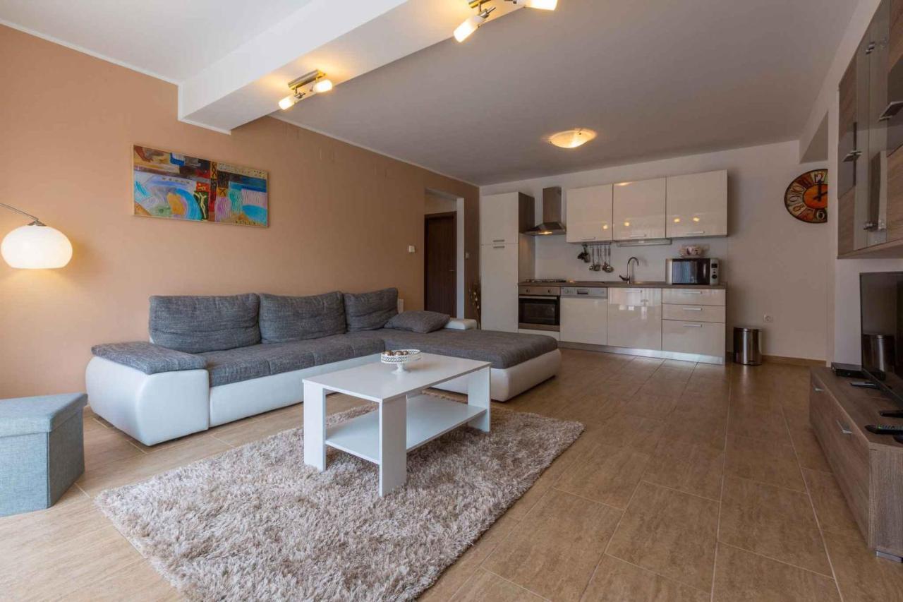 Holiday Home In Grizane 39285 מראה חיצוני תמונה